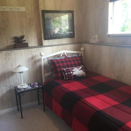 Silvern Lake Trail Bed&Breakfast Smithers Exterior foto
