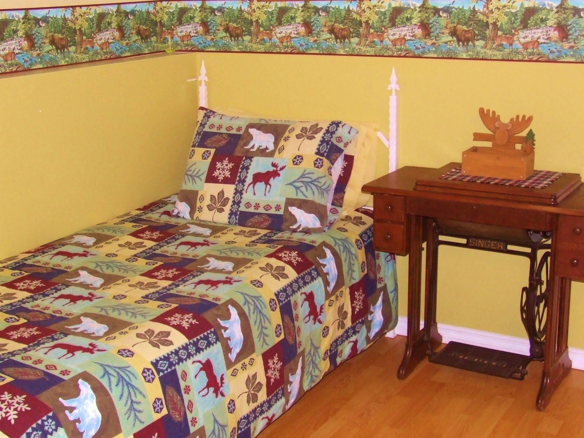 Silvern Lake Trail Bed&Breakfast Smithers Exterior foto