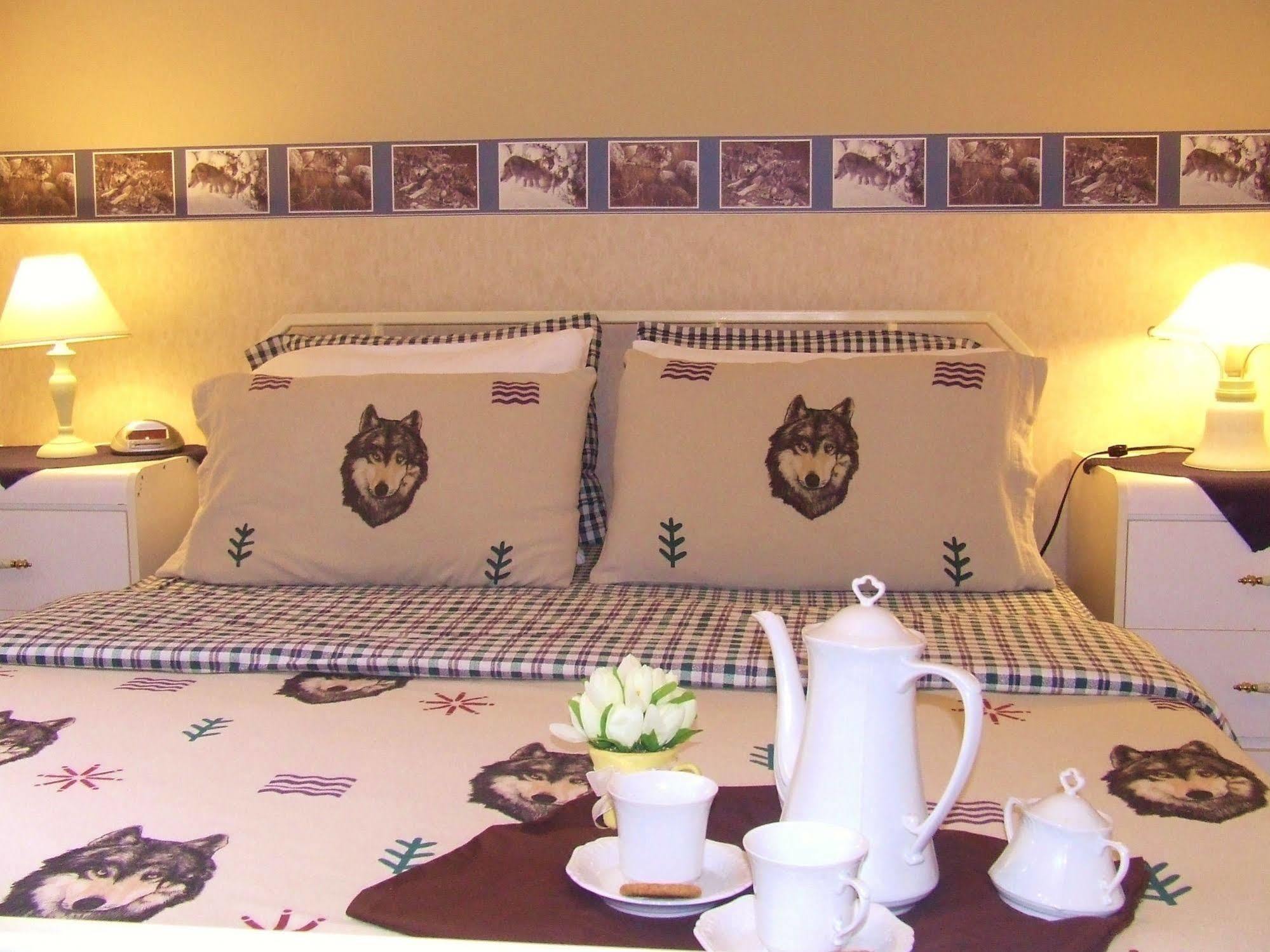 Silvern Lake Trail Bed&Breakfast Smithers Exterior foto